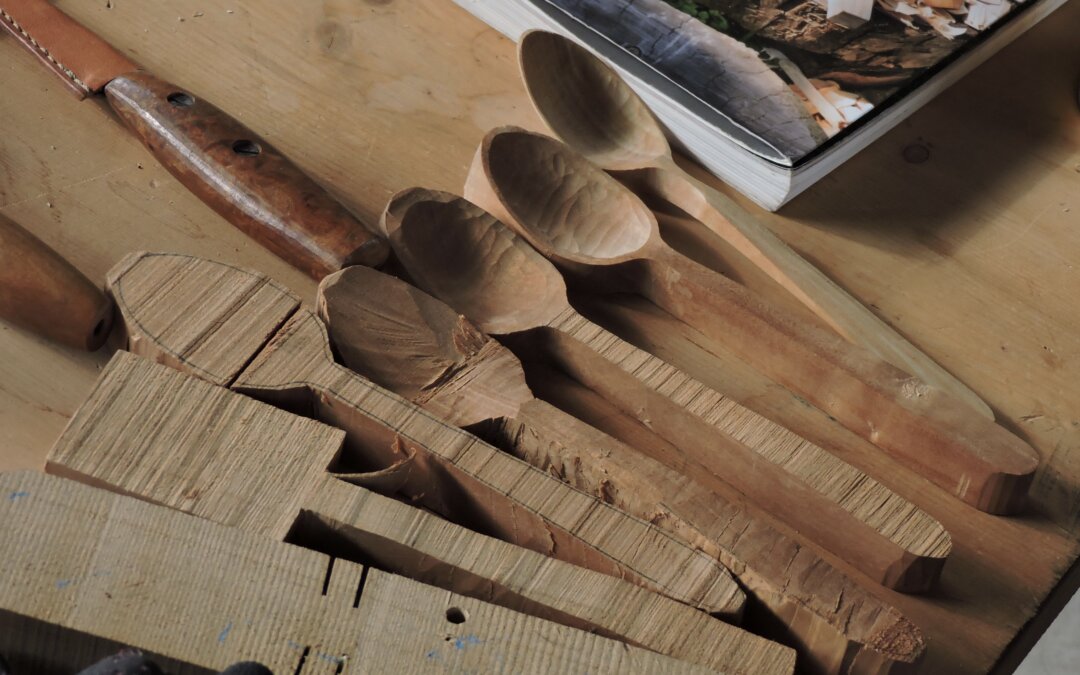 地元の生木を用いて自分だけのスプーンを創る木工体験教室